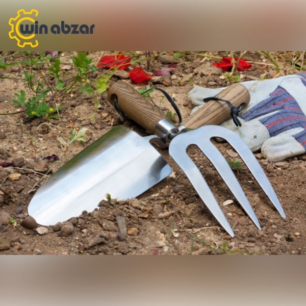 کاربرد بیلچه باغبانی